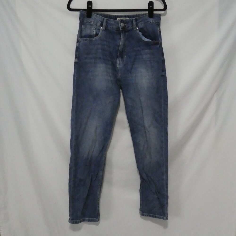 OUTFITTERS - Mom Fit | women size 28 | Classic Blue Relaxed Fit Jeans